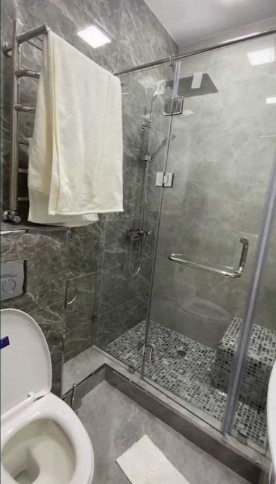 Продается квартира 5 комнатная. 120 м2  5/8/9 Ибн Сино Stroymart