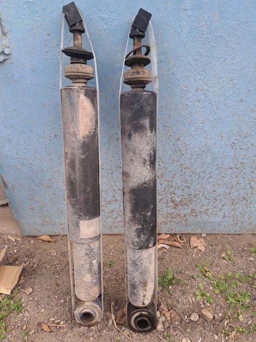 Амортизаторы Тойота Прадо 120 б/у