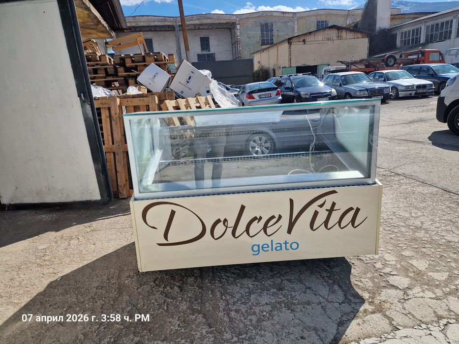 Витрина за сладолед