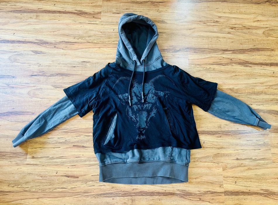 Горнище с качулка на LUDA GOAT