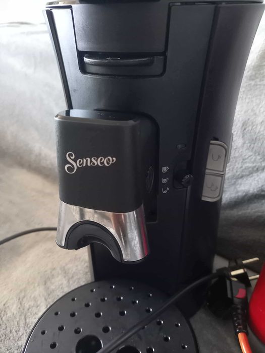 Кафемашини: PHILIPS SENSEO и Krups KP1105 Dolce Gusto със забележка