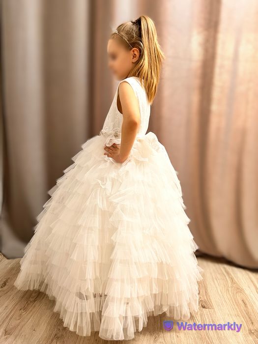 Платье вечернее нарядное