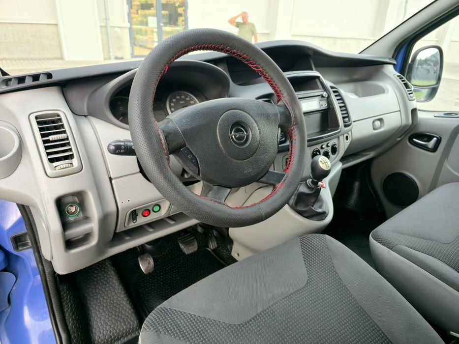 Opel Vivaro 2.0 Dci 115 Cp 8+1 locuri