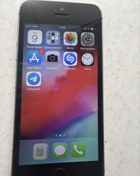 Iphone 5s 16гб, сим, wifi, зарядка
