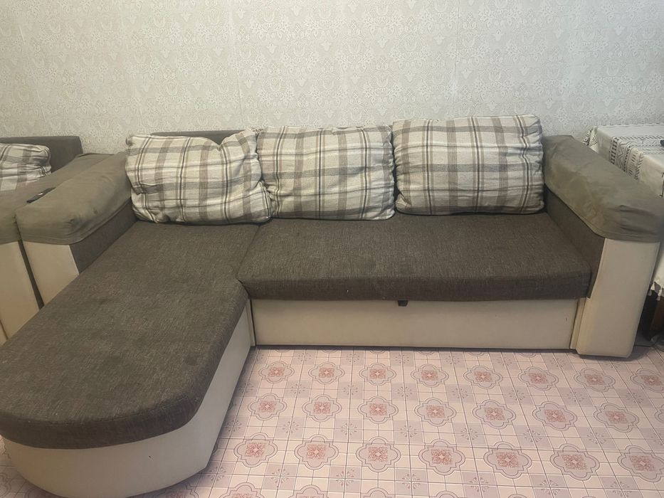 Продам диван б/у