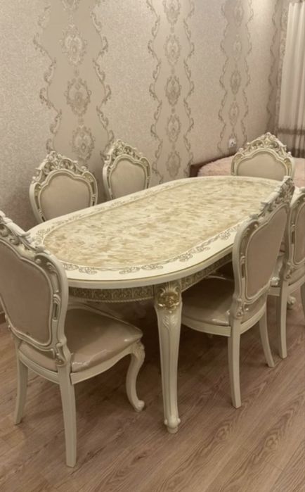 Продам стол комплект