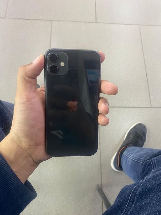 Айфон 11 срочно 64гб