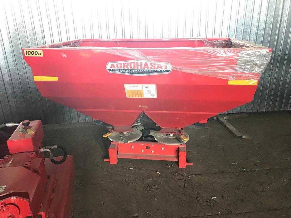 АHTS 1000  Разбрасыватель