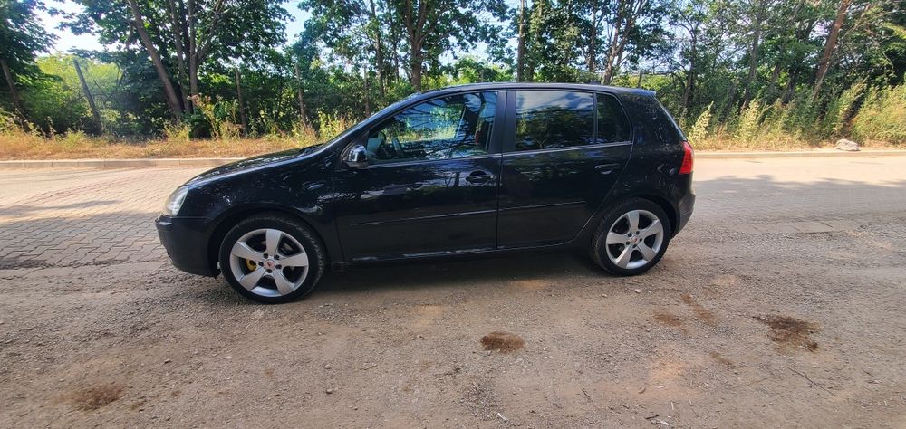 Vand sau schimb Golf 5 GOAL anul 2007