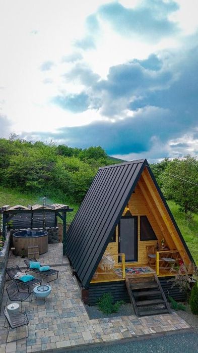 Cabane A-frame din lemn executie complecta garantie 20 de ani foisoare
