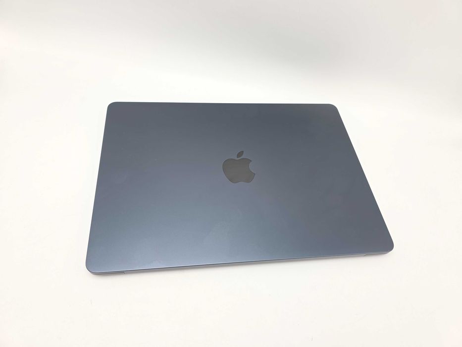 Laptop 13" Apple MacBook Air 13" M3 2024 Blue 8GB Ram 256GB SSD 8CPU 8GPU Bateria 97% Extragarantie 11.03.2028 Stare Excelenta