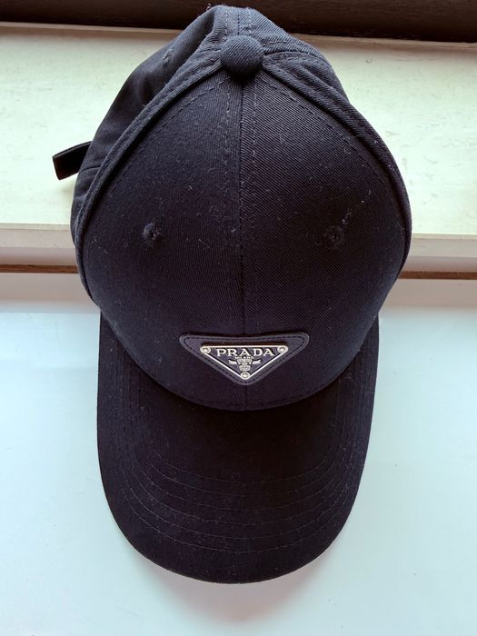 Шапка Prada - нова