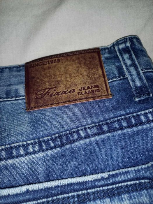 Мъжки Тесни Дънки с накъсване