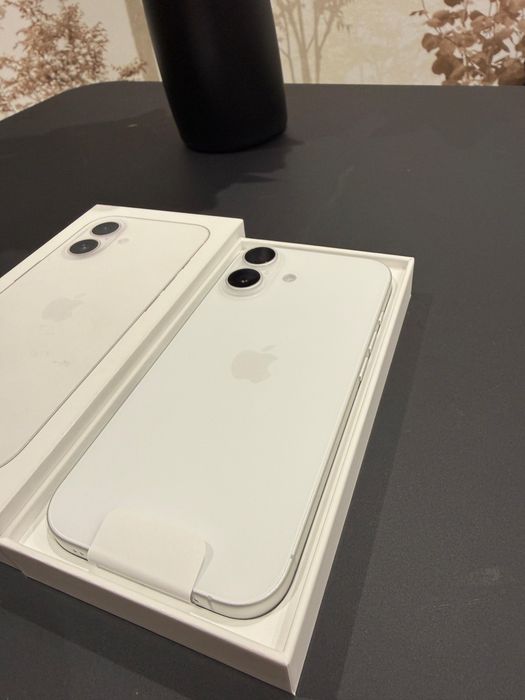 Iphone 17 , 256Gb , white , ca nou , garantie !