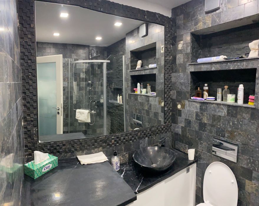 Vând apartament 2 cam Bloc URB  Bârlad Et 3 merita vazut