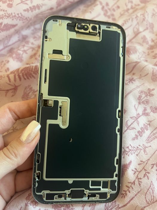 iPhone 16 pro Max titanium 256Gb бял