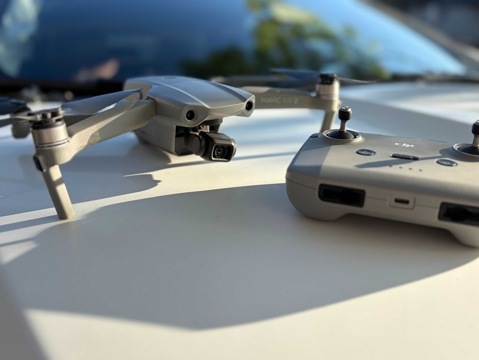 DJI Mavic Air 2 - Pachet complet (3 baterii, filtre ND, card 256GB, geantă)