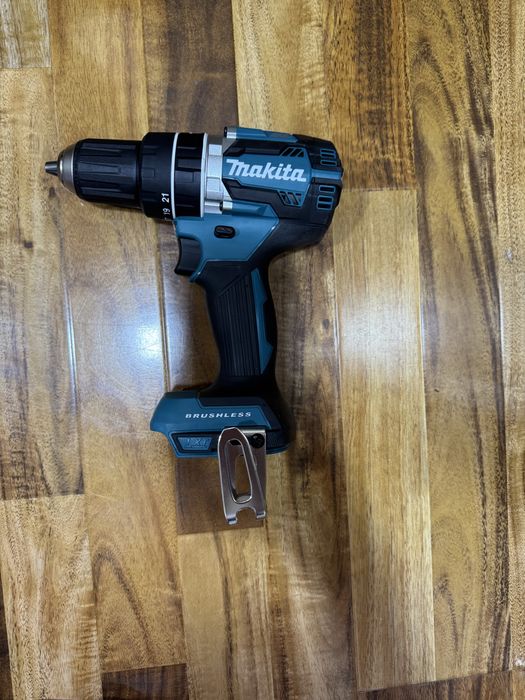 Продается шуруповер Makita
