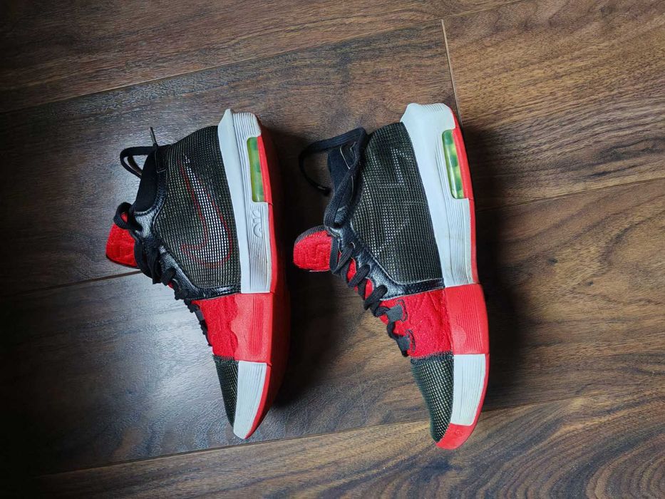 Nike LeBron Withess VIII