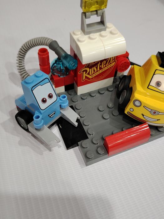 Конструктор LEGO Juniors (10732) — «Пит-стоп Гвидо и Луиджи» по