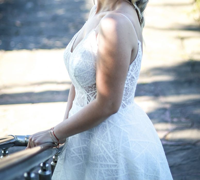 Официална рокля.