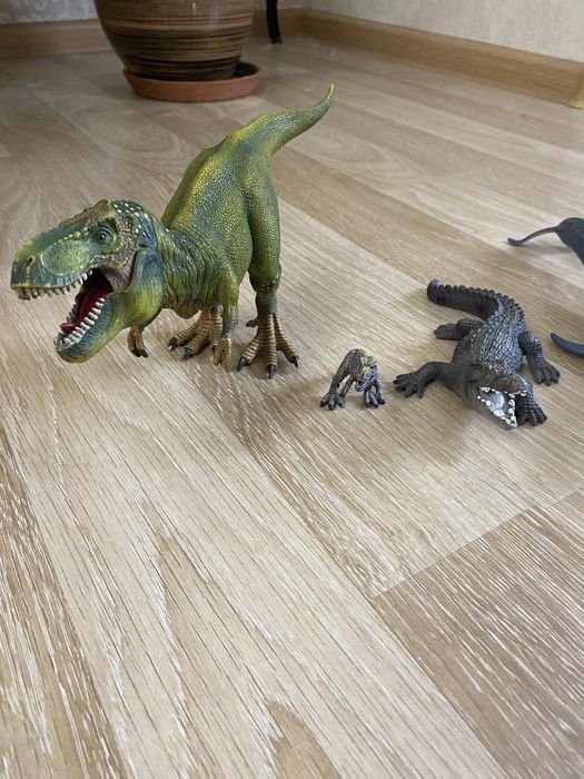 коллекционные фигурки и игрушки Schleich