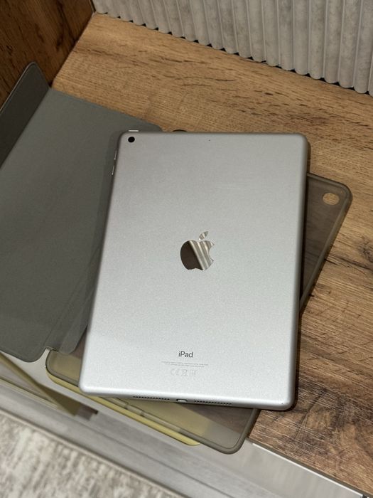 продается iPad 6 поколения 9.7