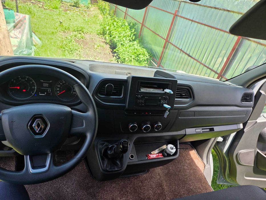 RENAULT Master