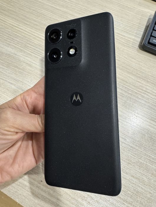 Full box Moto Edge 50 Pro