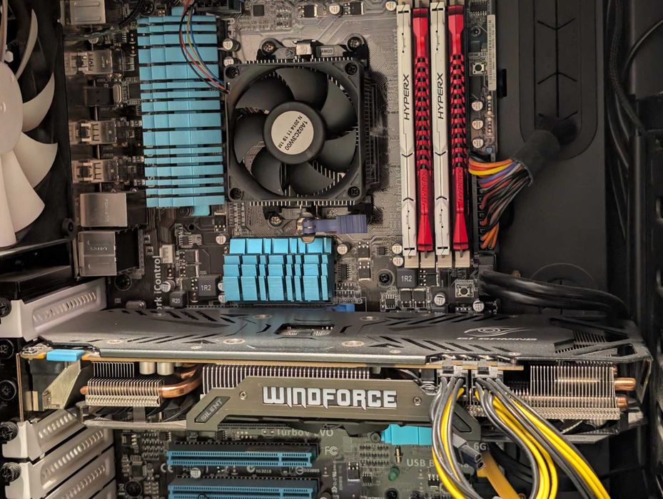 PC Gaming & Workstation 32 GB RAM DDR3 ASUS M5A97 R2.0 + Gigabyte Windforce G1