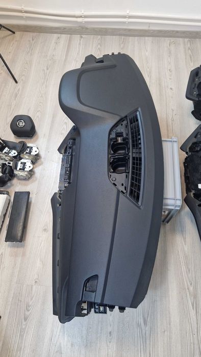 Kit airbag volan pasager plansa bord 4 centuri Skoda Octavia 4