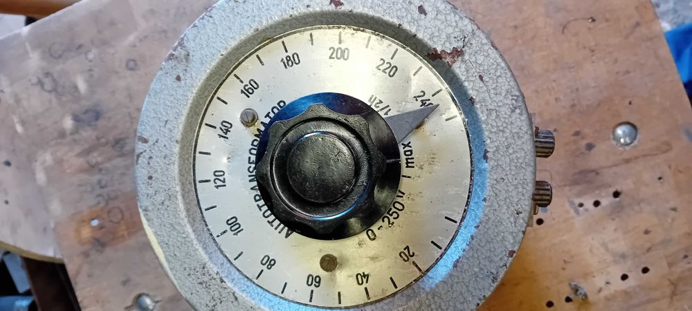Autornasformator, Variac