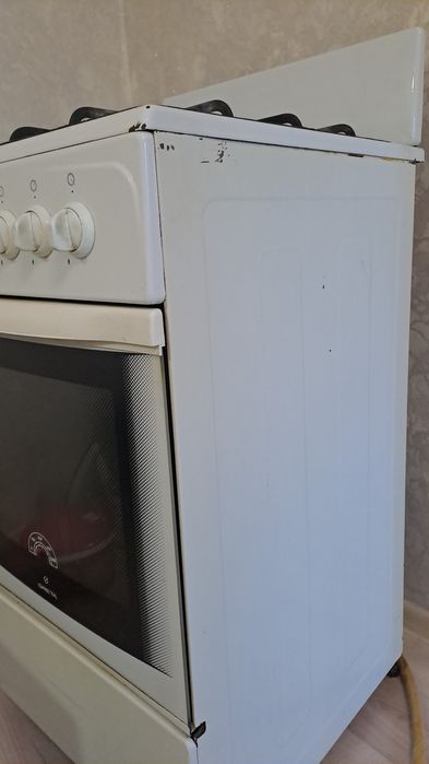 Продам газ плиту