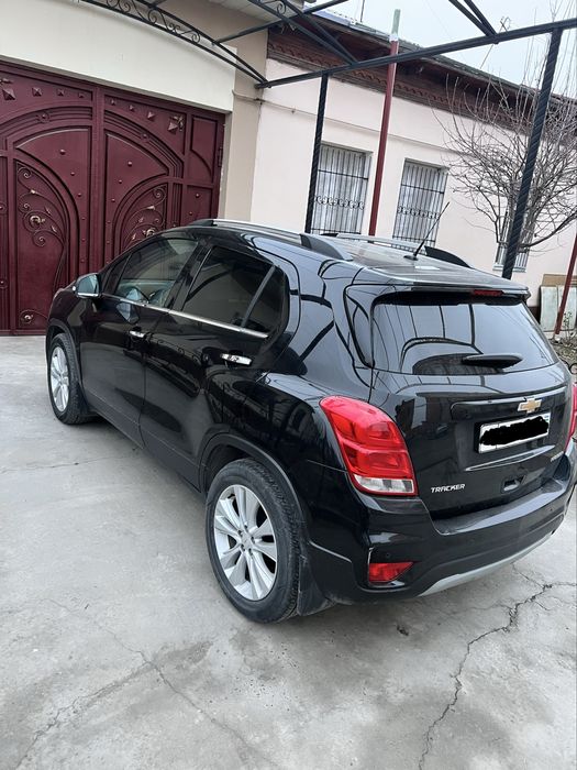 Tracker 1 Srochna Sotvoman !!!