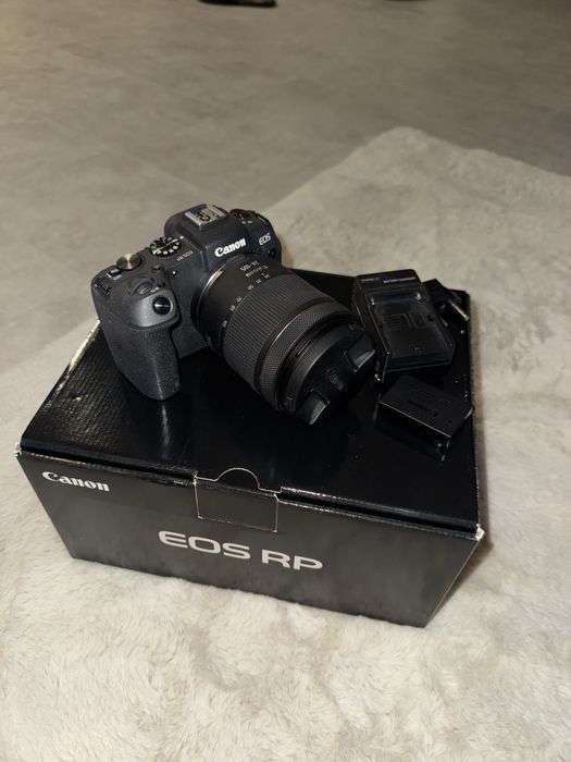 Aparat Canon EOS RP Mirrorless