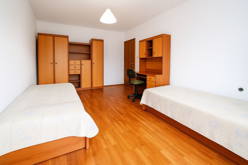 Продава се Тристаен апартамент в София, Лозенец - 110 кв.м за 8 €/кв.м - Снимка #4
