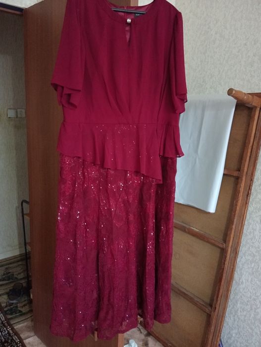 Көйлек сатылады.