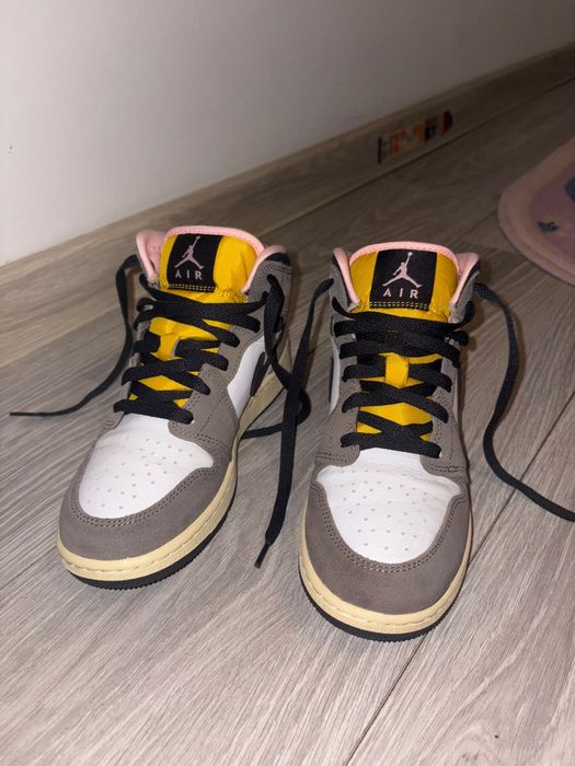 air jordan 1 mid se