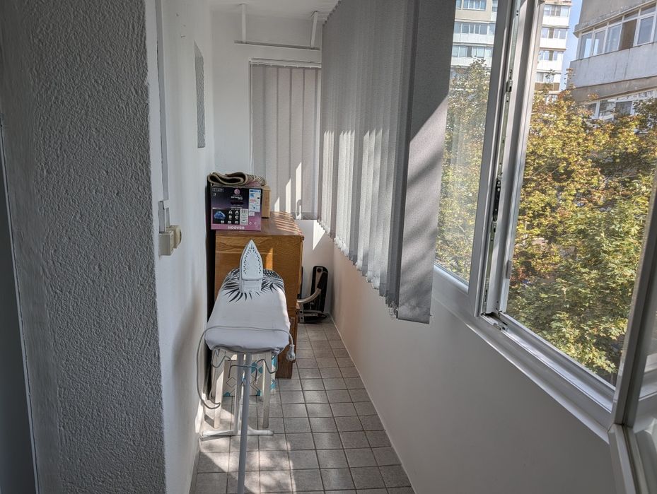 Apartament 3 camere, Obcini, langa universitate, complet utilat