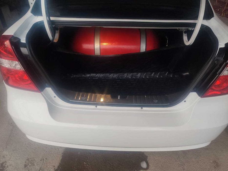 Nexia 3 sotiladi srochna