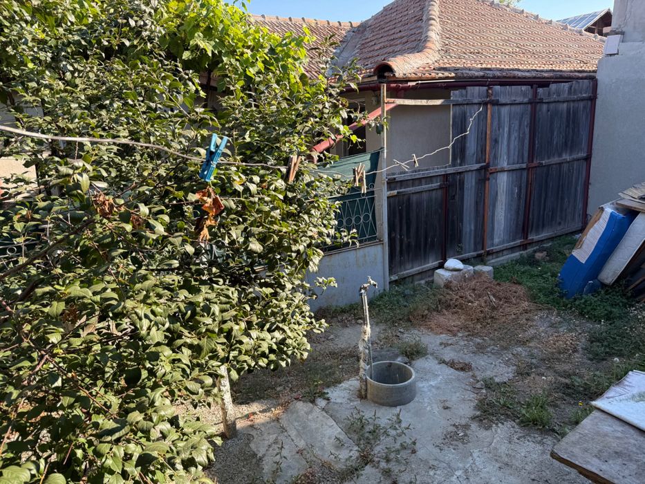 Casă de vânzare