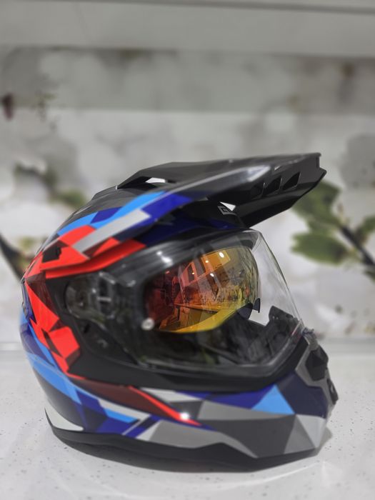 Ендуро Каска GSB с вградени очила