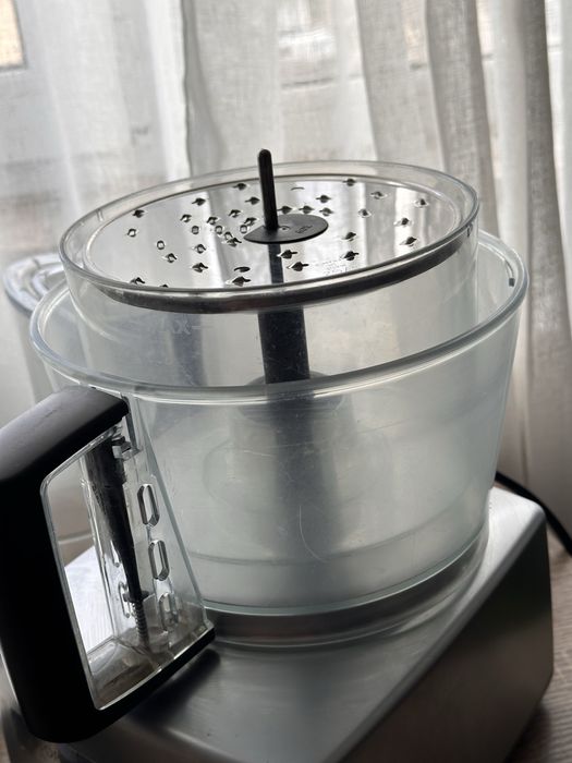 Robot de bucatarie profesional Magimix cs3200XL