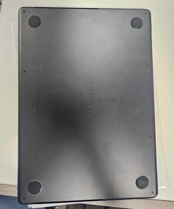 14-inch MacBook Pro 1 Tb