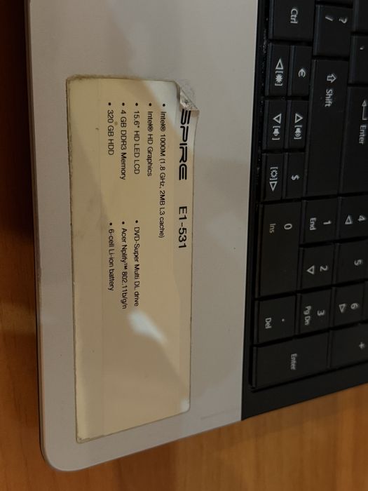 Laptop Acer E1-531