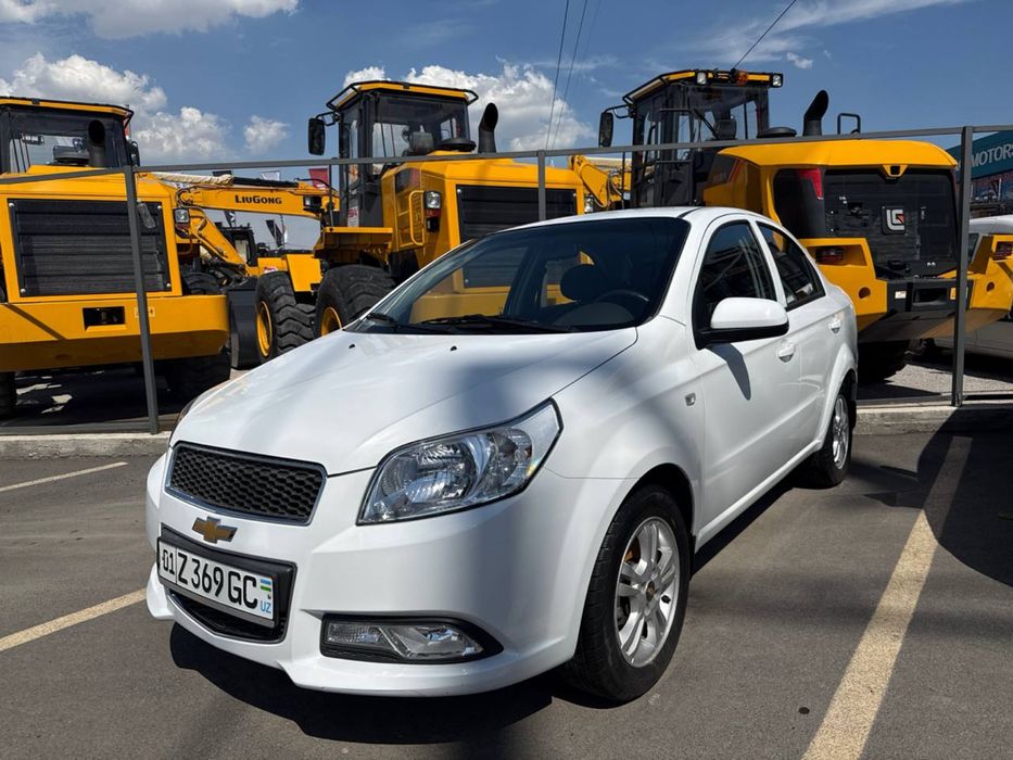 Nexia 3 2 mexanika 2022 yil 35.000 km