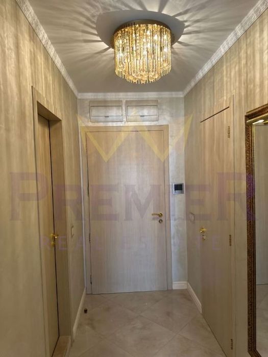 Дава се под наем Двустаен апартамент в Варна, Център - 70 кв.м за 1200 € - Снимка #7