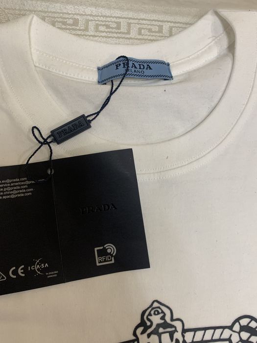 Prada futbolka футболка