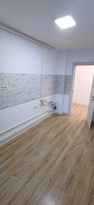 PROPRIETAR Vând Apartament cu 2 cam dec TROCADERO
