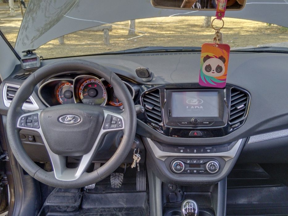 Продам. Лада Веста СВ Cross